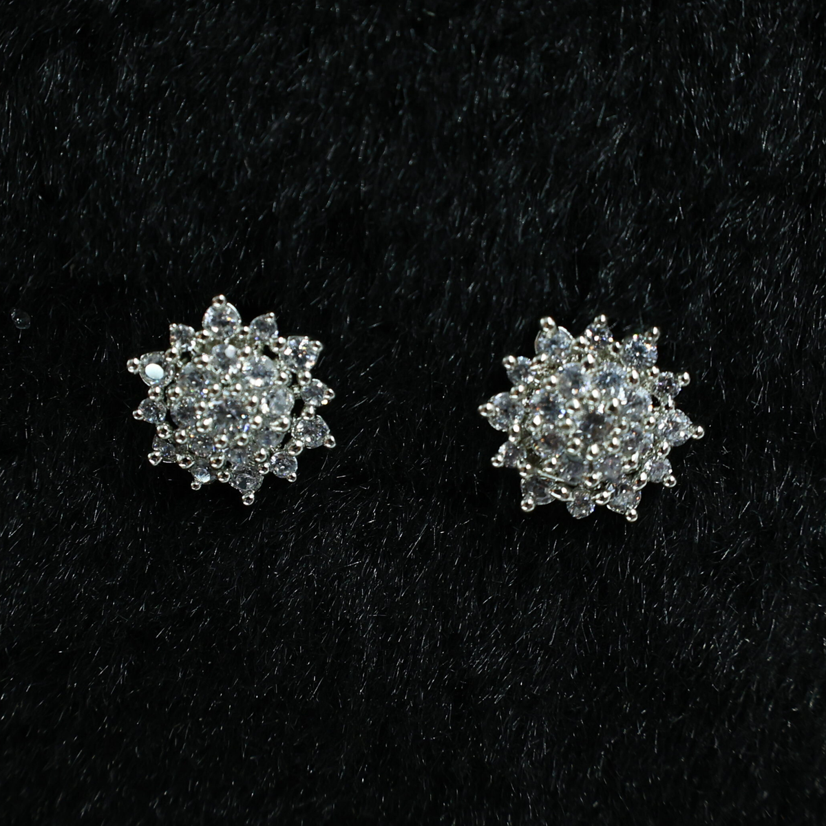 Flower-Shaped Stud Earrings