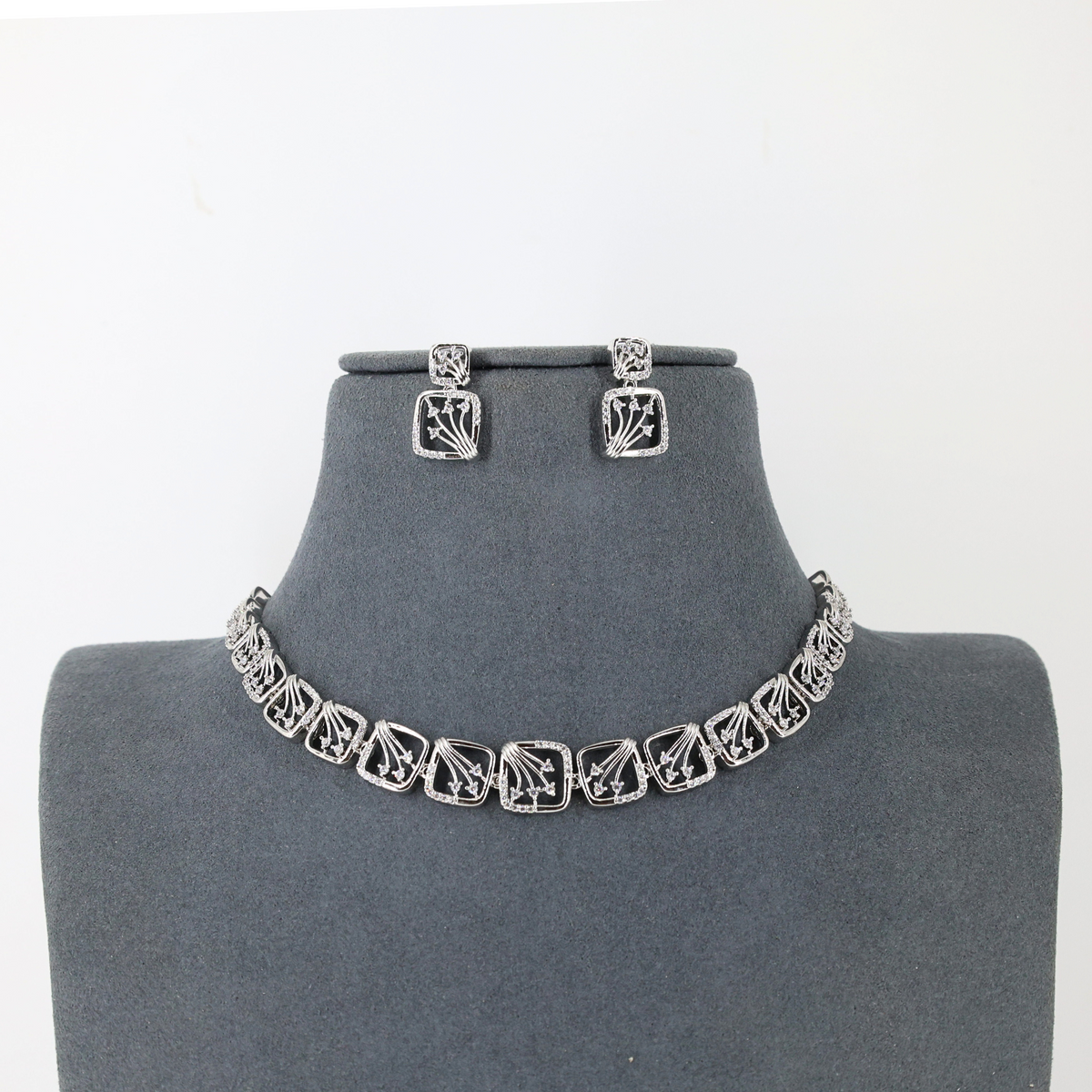 Modern Geometric Silver-Plated Necklace Set
