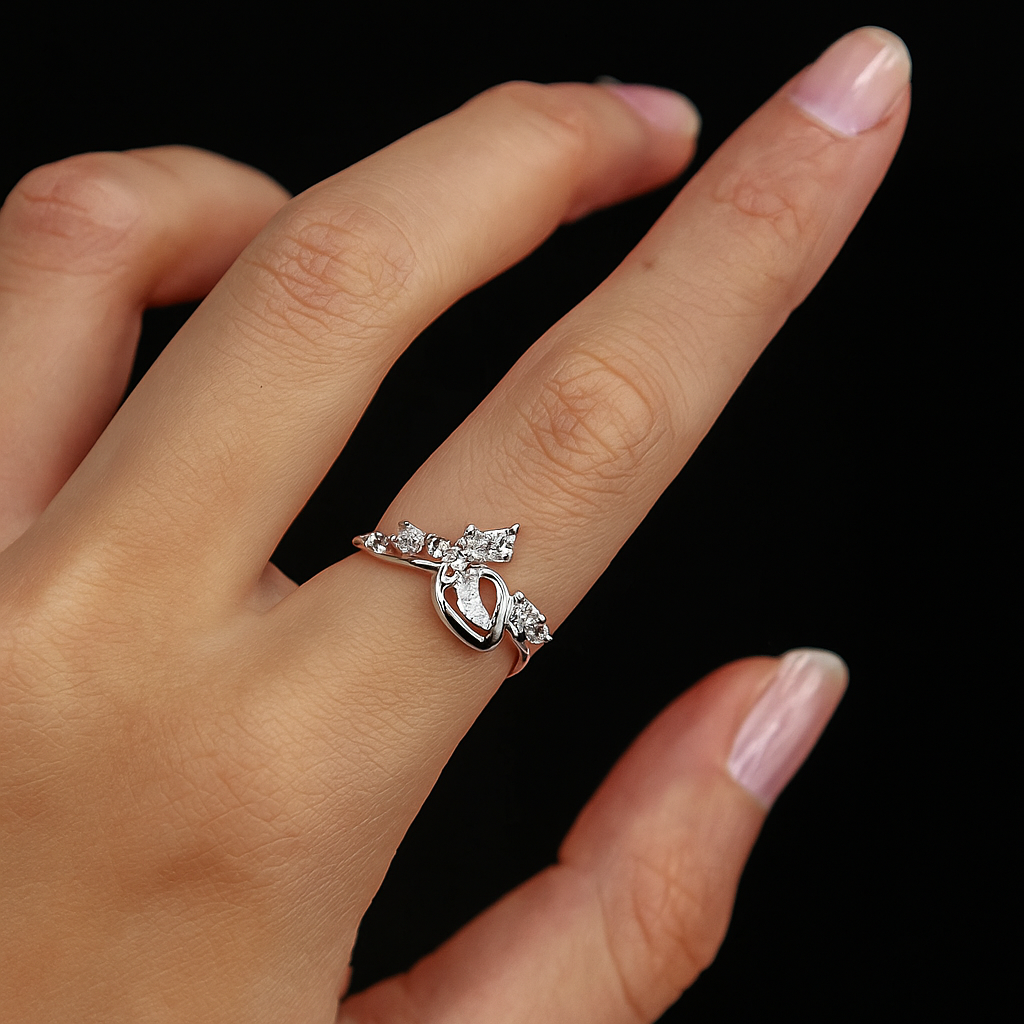 Leafy Elegance Diamond Ring