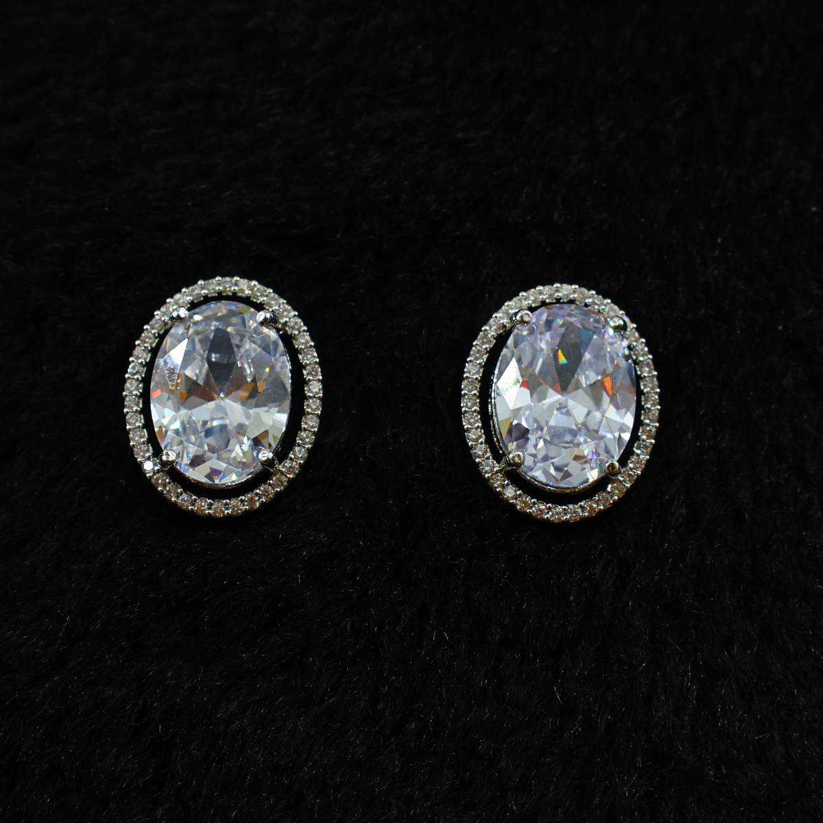 Diamond Stud Earring