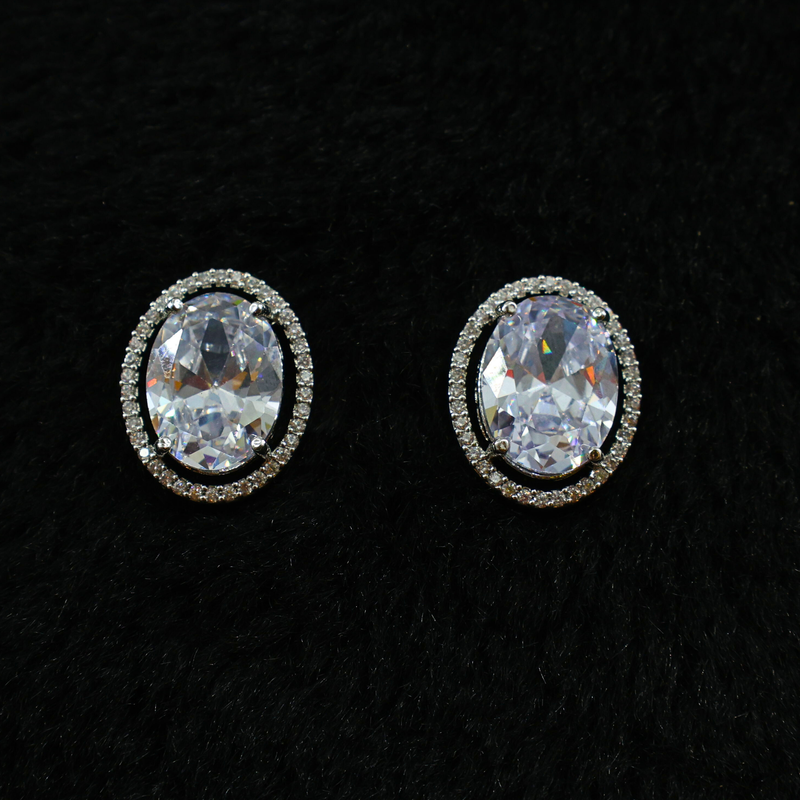 Diamond Stud Earring - 