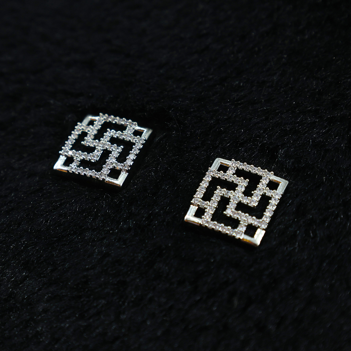 Diamond Square Elegance Earring