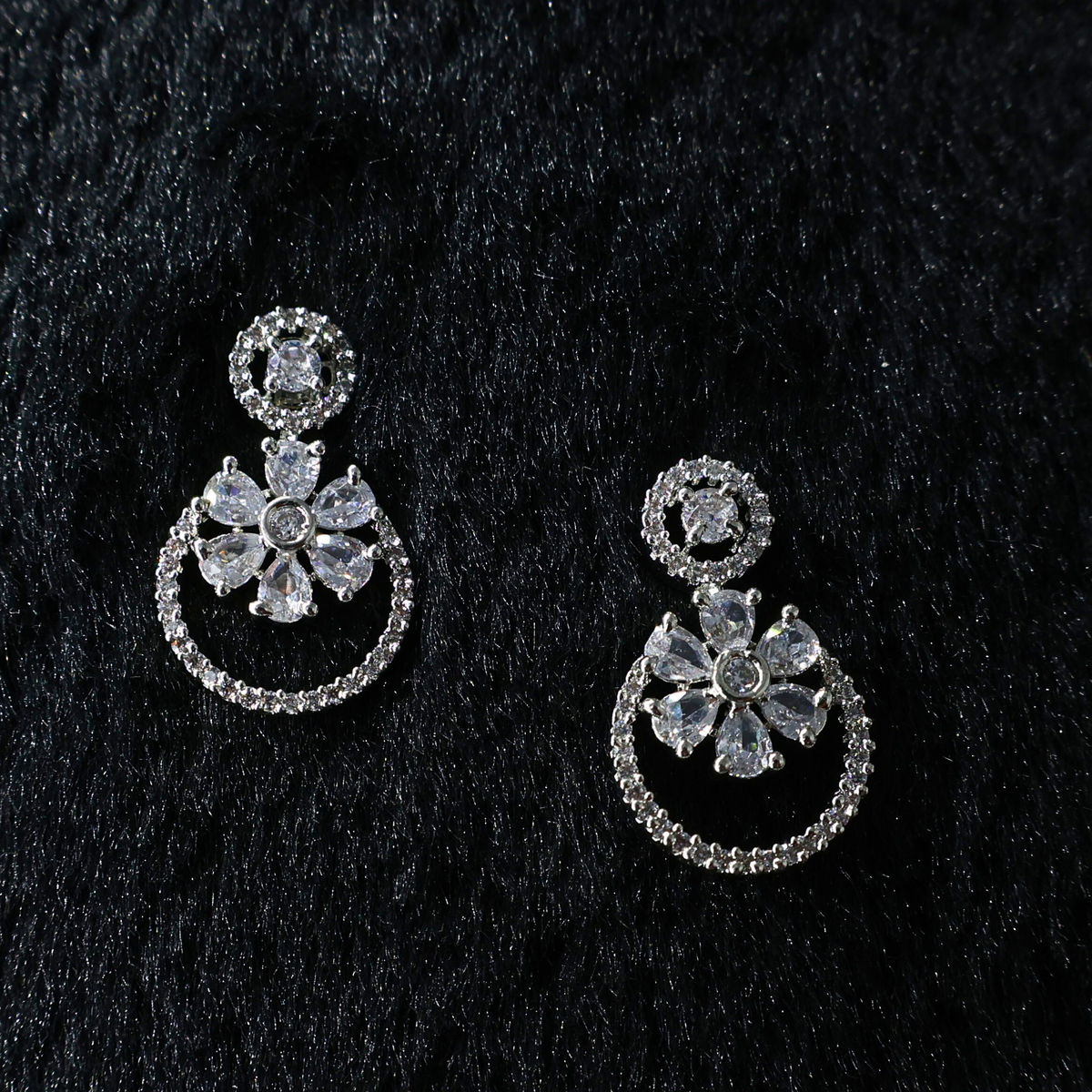 Floral Motif Earring