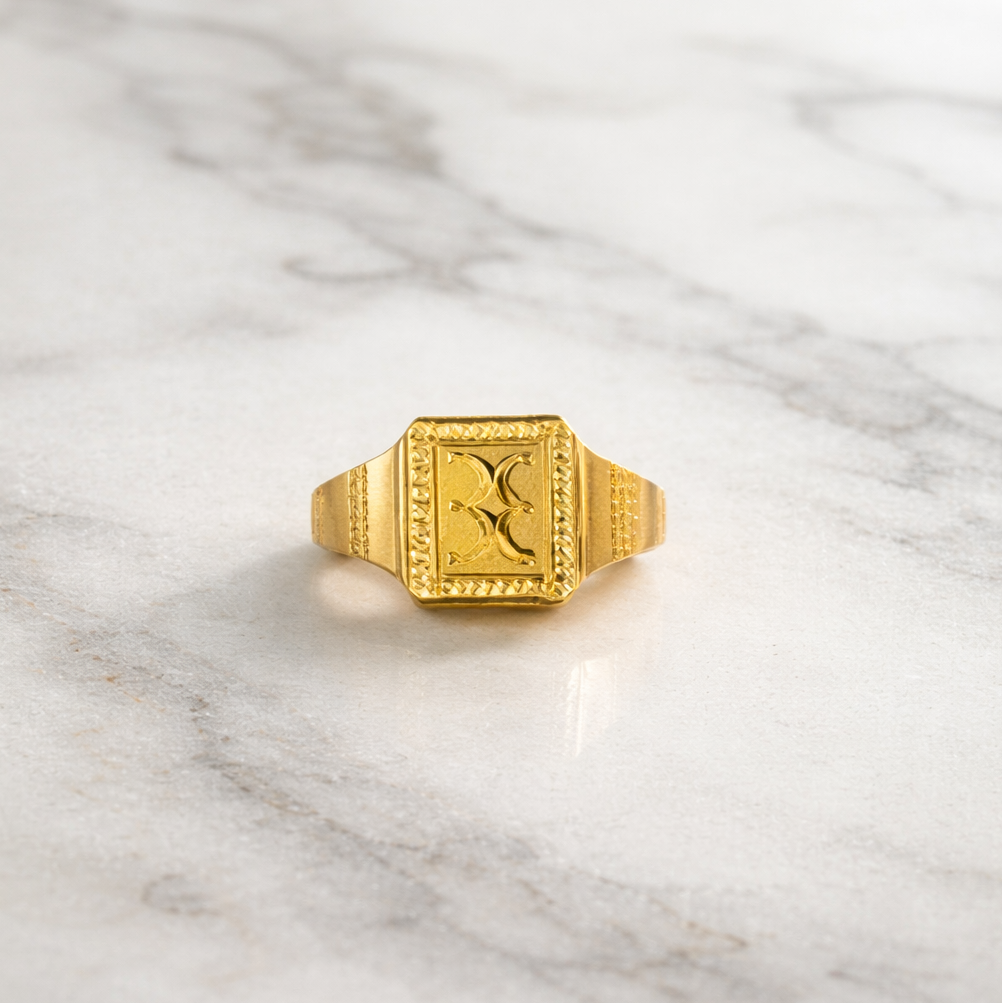 Royal square Gold Ring